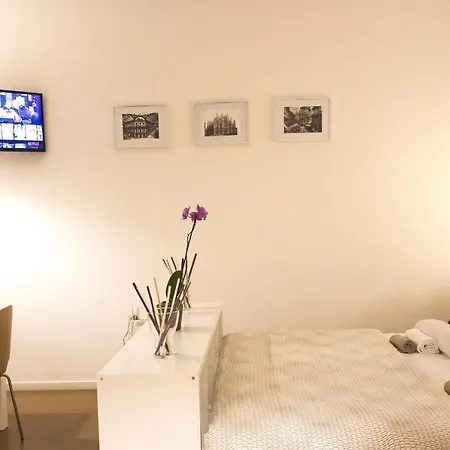 Center White * 밀라노